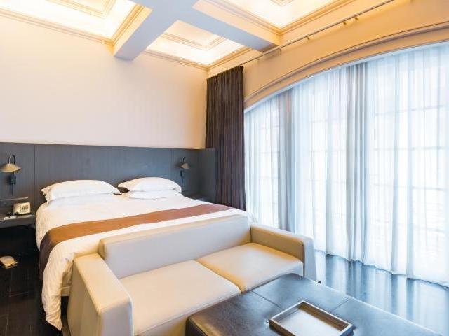 Jinjiang Inn Nanjing Road Pedestrian Streeteast Asia Hotel Shanghai Exterior photo