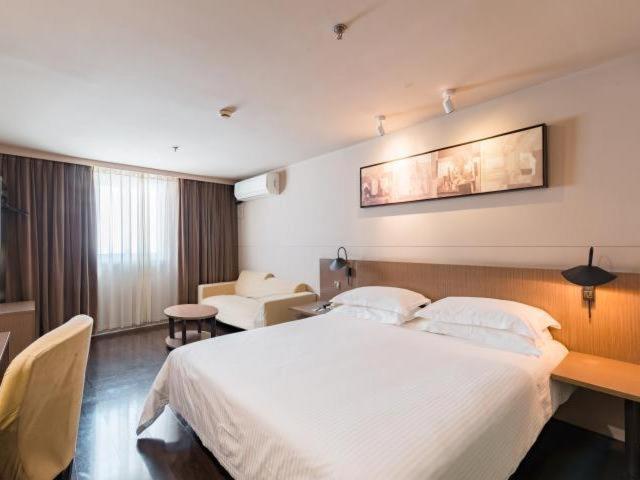 Jinjiang Inn Nanjing Road Pedestrian Streeteast Asia Hotel Shanghai Exterior photo